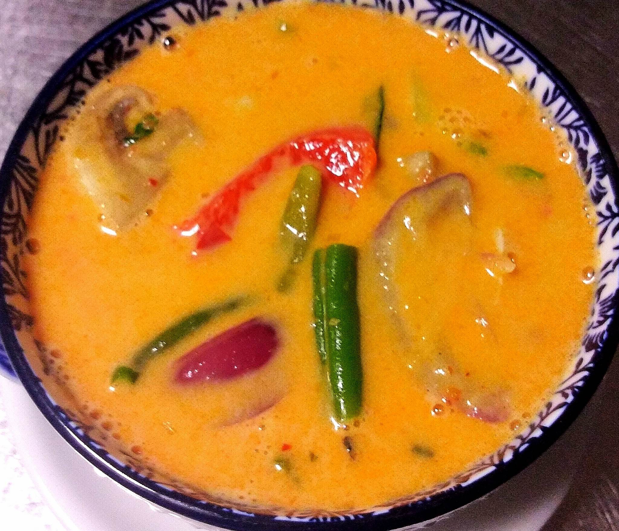 Cremige Kokos-Suppe